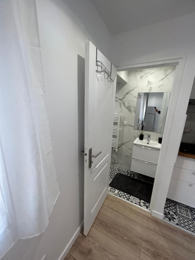 Studio Proche Stade De France Saint-Denis  Extérieur photo